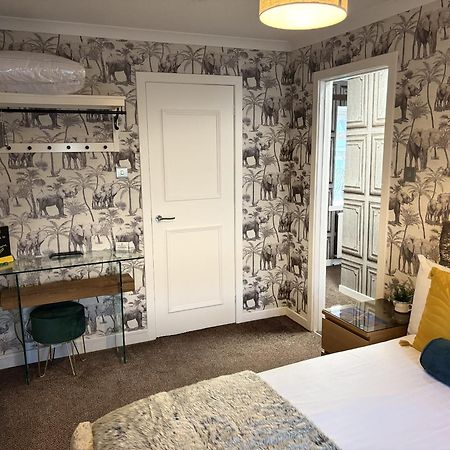 The Blackhorse Accommodation Ньютон Стюарт Номер фото
